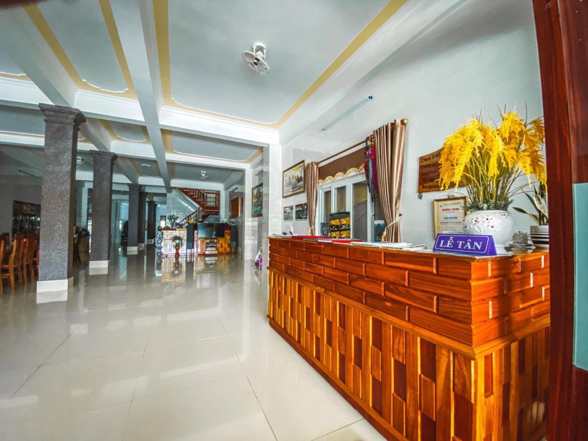 Gold Plus Hotel Phong Nha Exterior photo